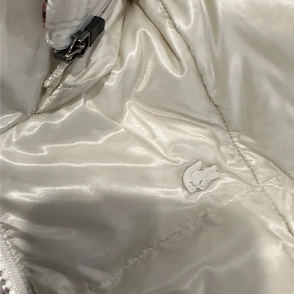 Lacoste Cream and Red Patterned down hooded reversible jacket. Sz 42 medium - Picture 7 of 7